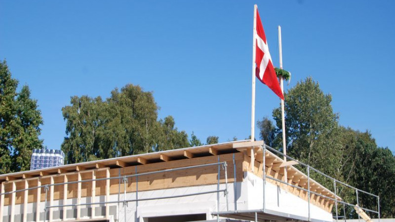 Rejsegilde på 33 nye boliger på Dyrskuepladsen i Juelsminde