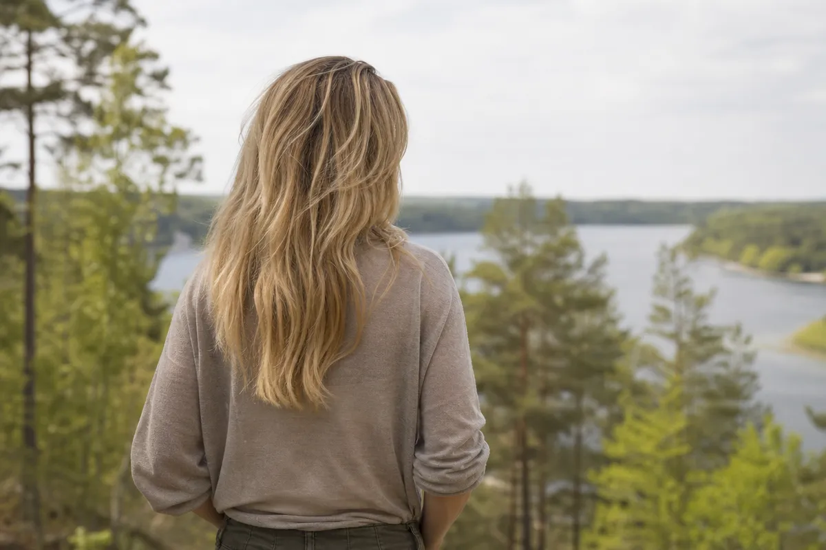 Mira Lie Nielsen løn og formue